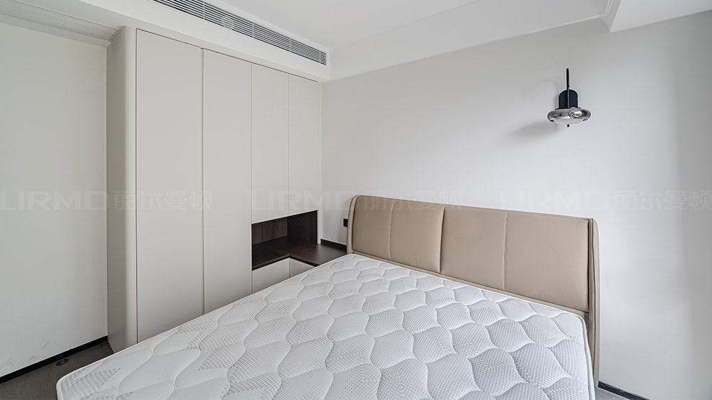 意式輕奢風-軌道萬科悅府